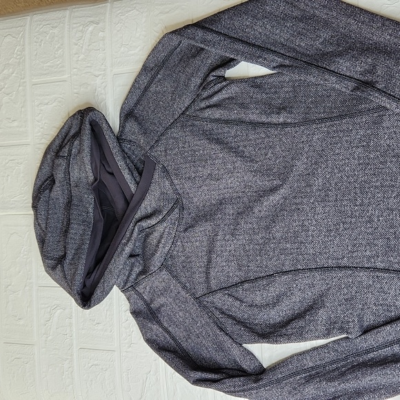 Lululemon Think Fast Hoodie, herringbone size 6 - Picture 5 of 10